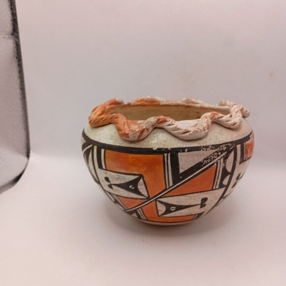 Old Vintage Acoma Pueblo Polychrome Pottery Bowl Olla Pie Crust Rim 3" x 4.5" - Picture 11 of 12